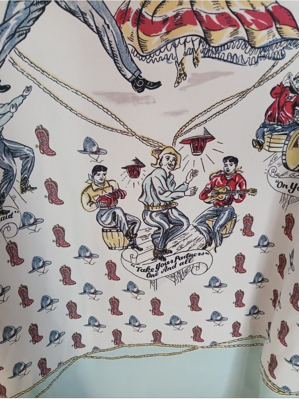 Rare find 🌟 Very Cool & Gorgeous Western Graphic Kimono 🤠 - Picture 5 of 10